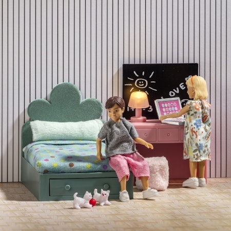 LUNDBY- Tonårsrummet/dockmöbler