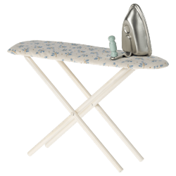 Maileg- Miniature iron and ironing board/ tillbehör