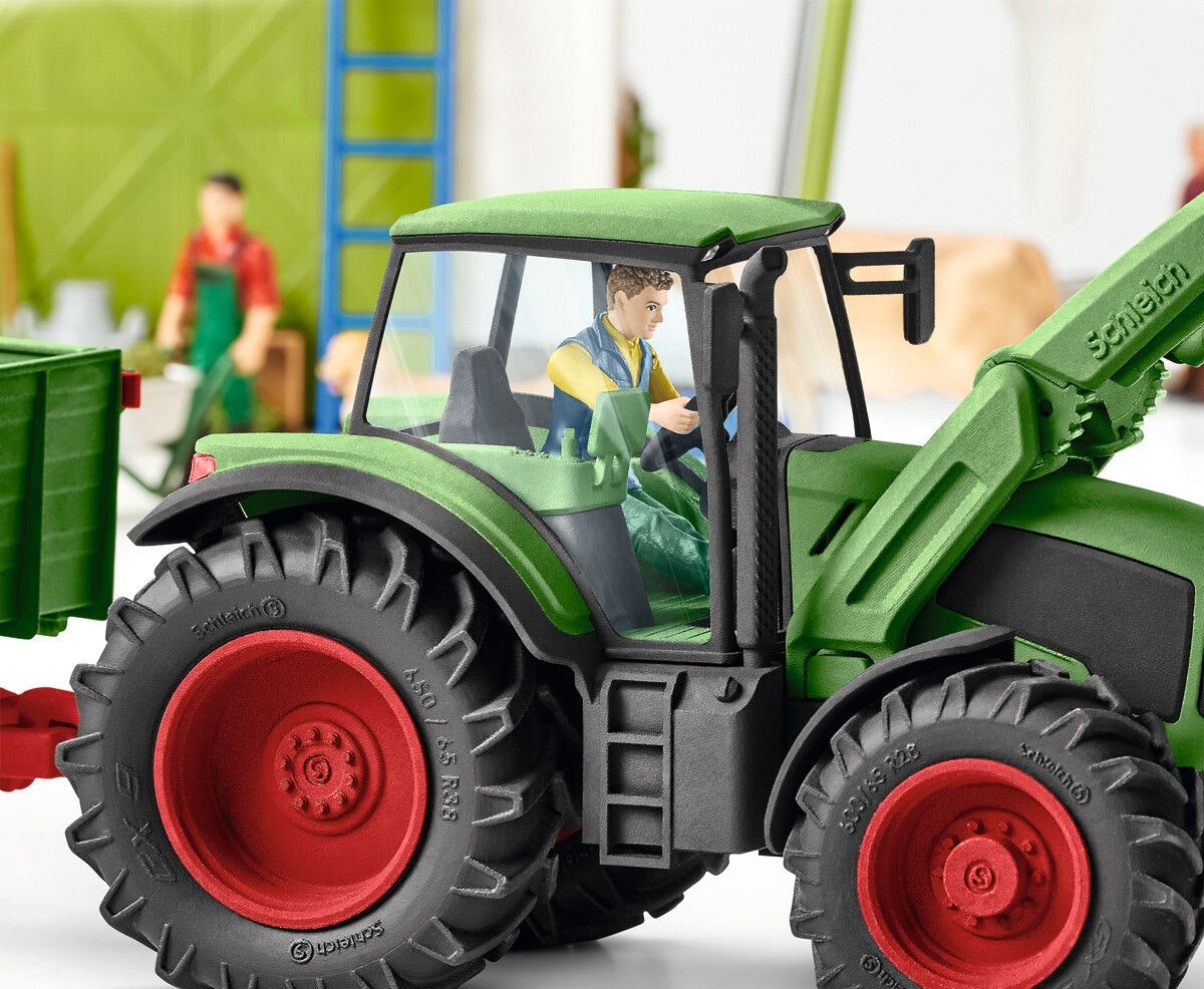 Schleich Farm World Tractor with trailer / Traktor med släp