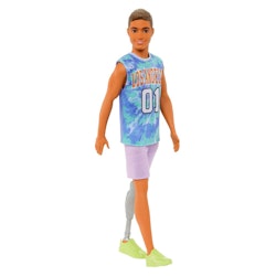 Barbie® Fashionista Doll / Docka Ken Sporty.