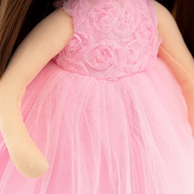 Orange Toys- Sophie in a Pink Dress with Roses/ docka