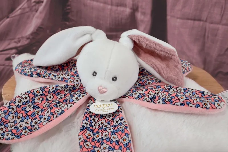 Doudou Et Compagnie- BOH´AIME - BUNNY PINK Soother Petal