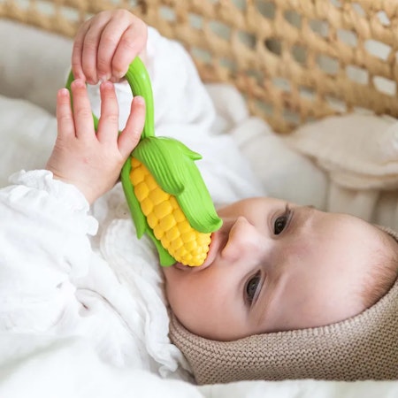 OLI & CAROL- Corn Rattle Toy