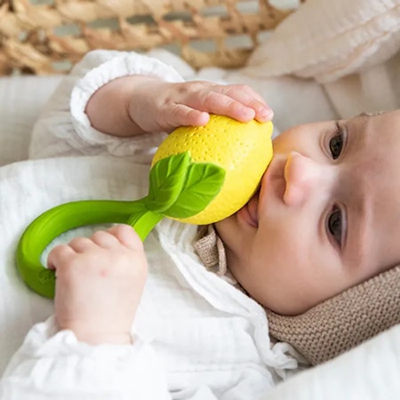 OLI & CAROL- Lemon Rattle Toy
