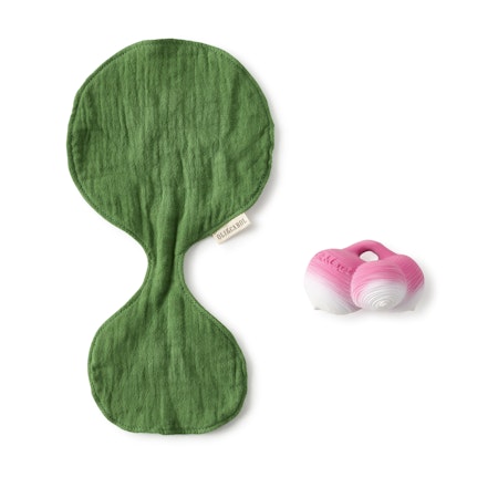 OLI & CAROL- Ramona the Radish Mini Doudou-Teether