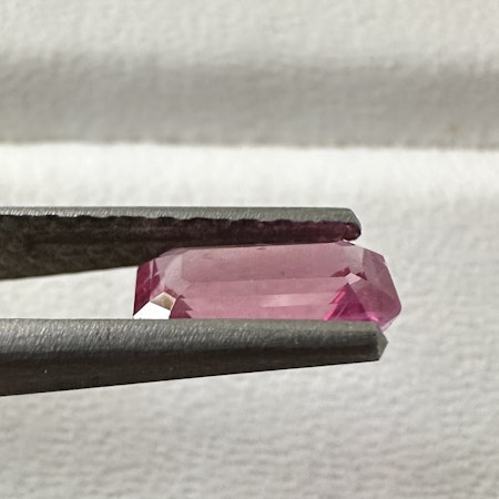 Natural Vivid Pink Sapphire, 1.55 ct