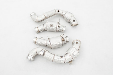 MERCEDES C63 AMG W205 DOWNPIPES WITH RACING CATALYTIC CONVERTER HEAT PROTECTED