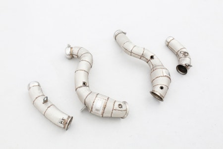 MERCEDES E63 AMG W213 DOWNPIPE MED RACE KATALYSATOR + VÄRMESKYDD