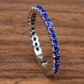 Handgjord 3/4 eternity ring