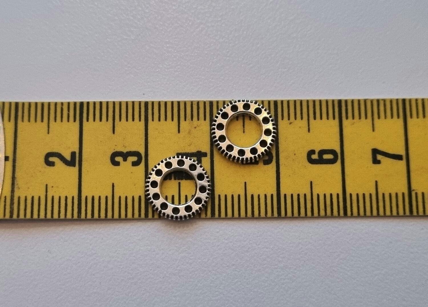 60 st kugghjul i steampunk, kuggar, gears minikugghjul (silverfärgade, 10 mm)