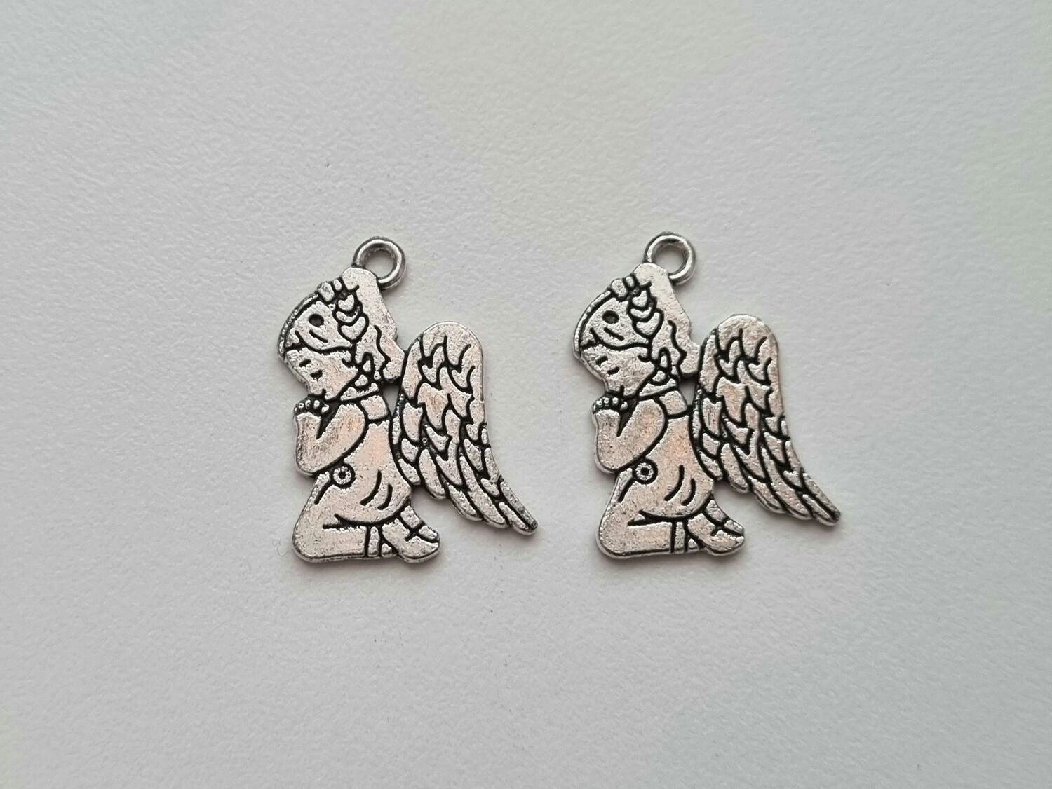 2 st Änglar berlocker / charms (silverfärgade)