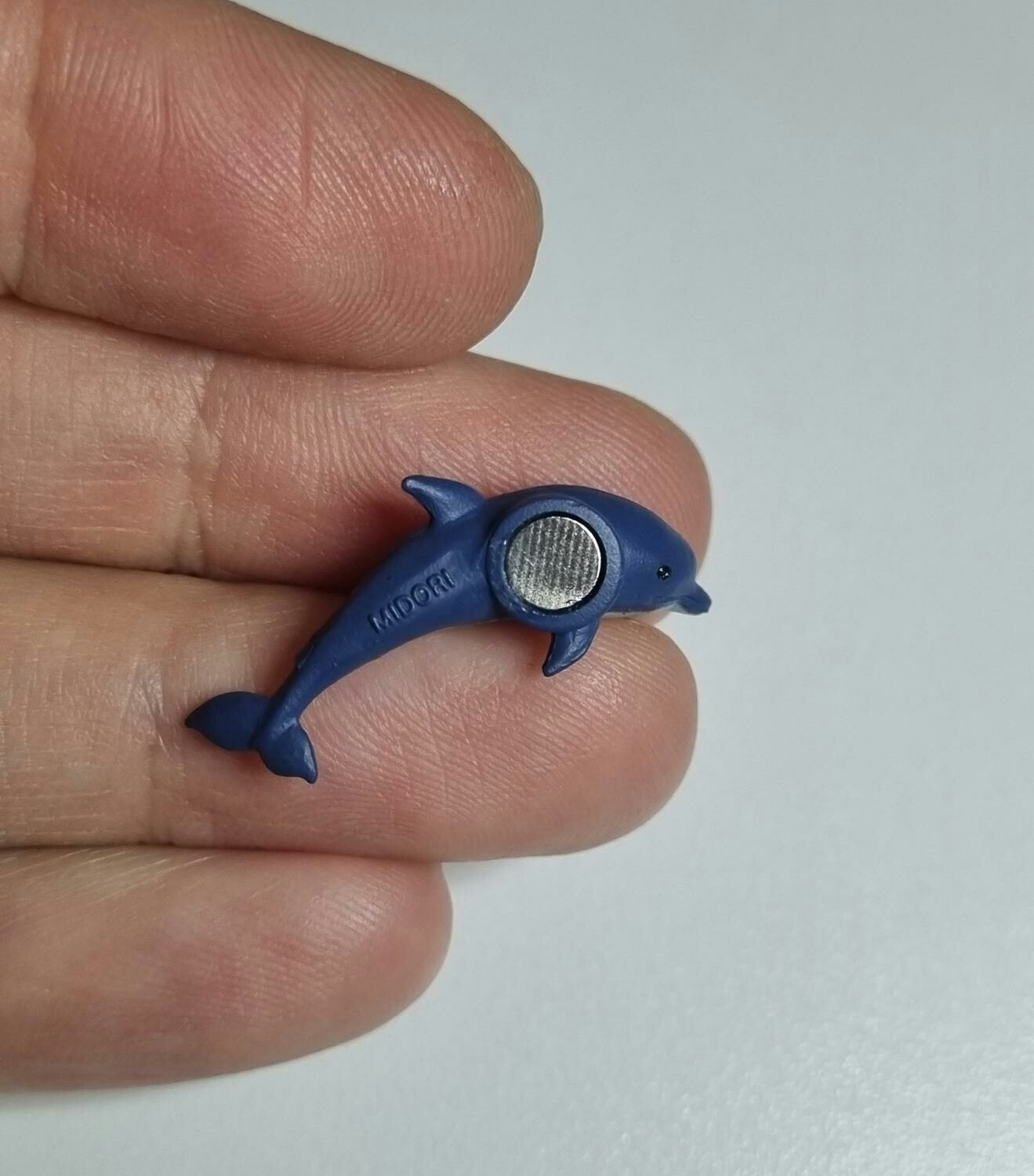 Kylskåpsmagnet Delfin, miniatyr, minidjur med magnet