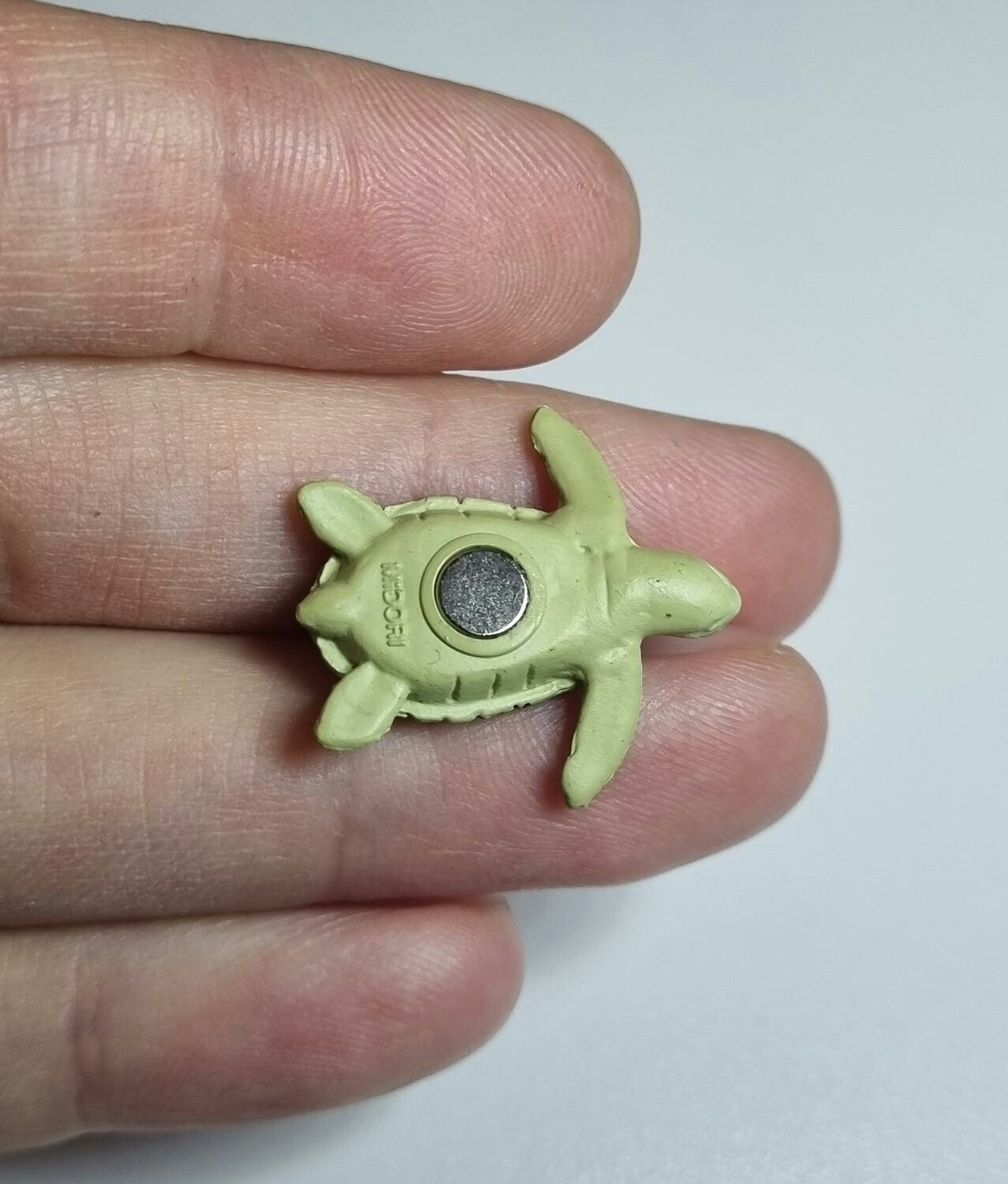 Kylskåpsmagnet Sköldpadda, miniatyr, minidjur med magnet