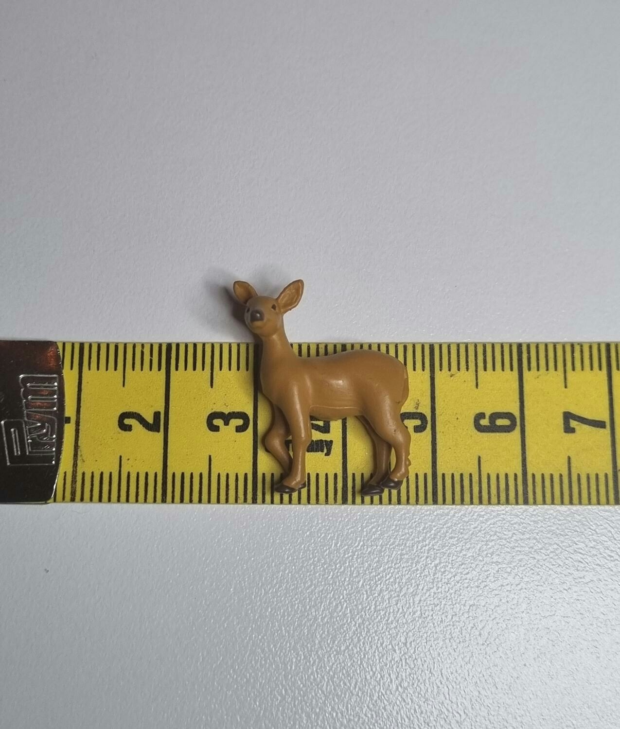 Kylskåpsmagnet Rådjur, miniatyr, minidjur med magnet
