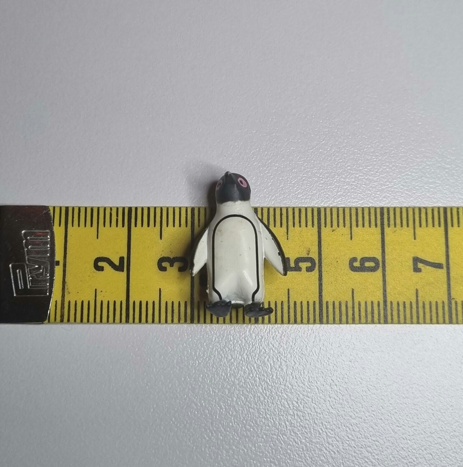 Kylskåpsmagnet Pingvin, miniatyr, minidjur med magnet