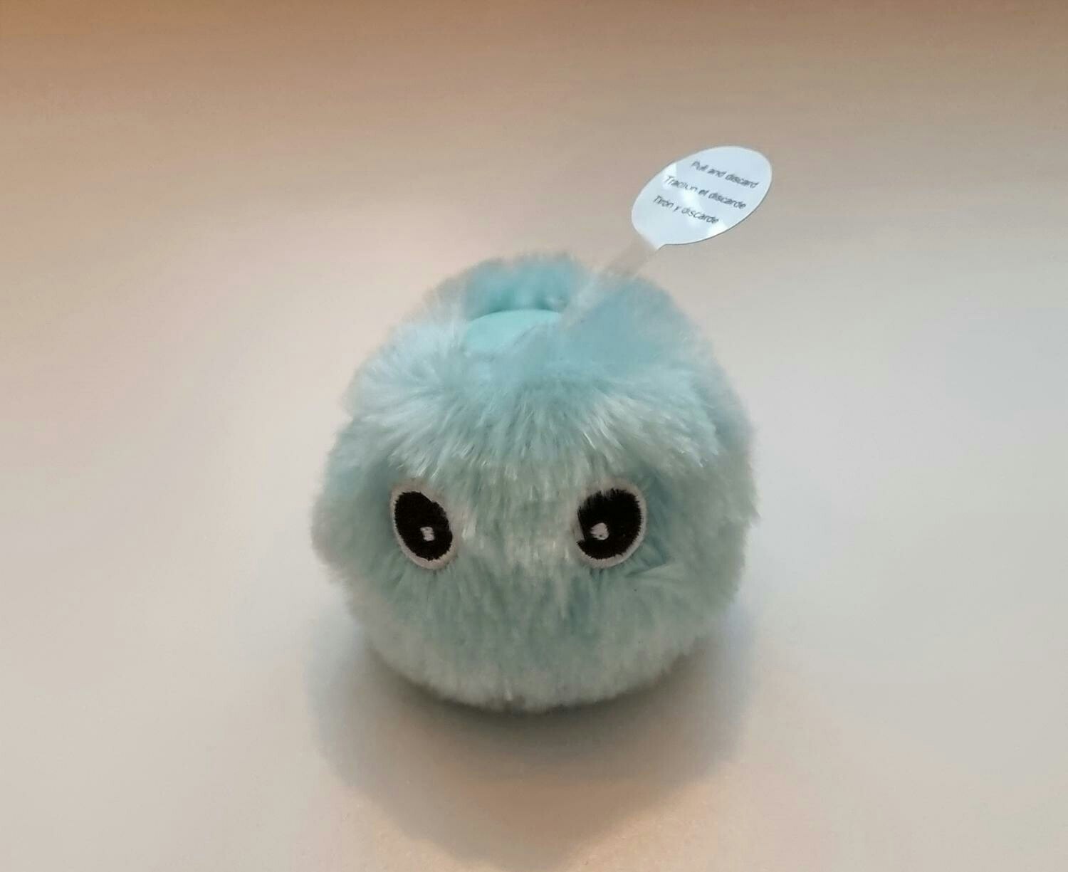 Interaktiv talande boll med grodljud - För katten, Fluffig blå boll