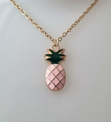 Guldfärgat halsband (50 cm) med en rosa ananas