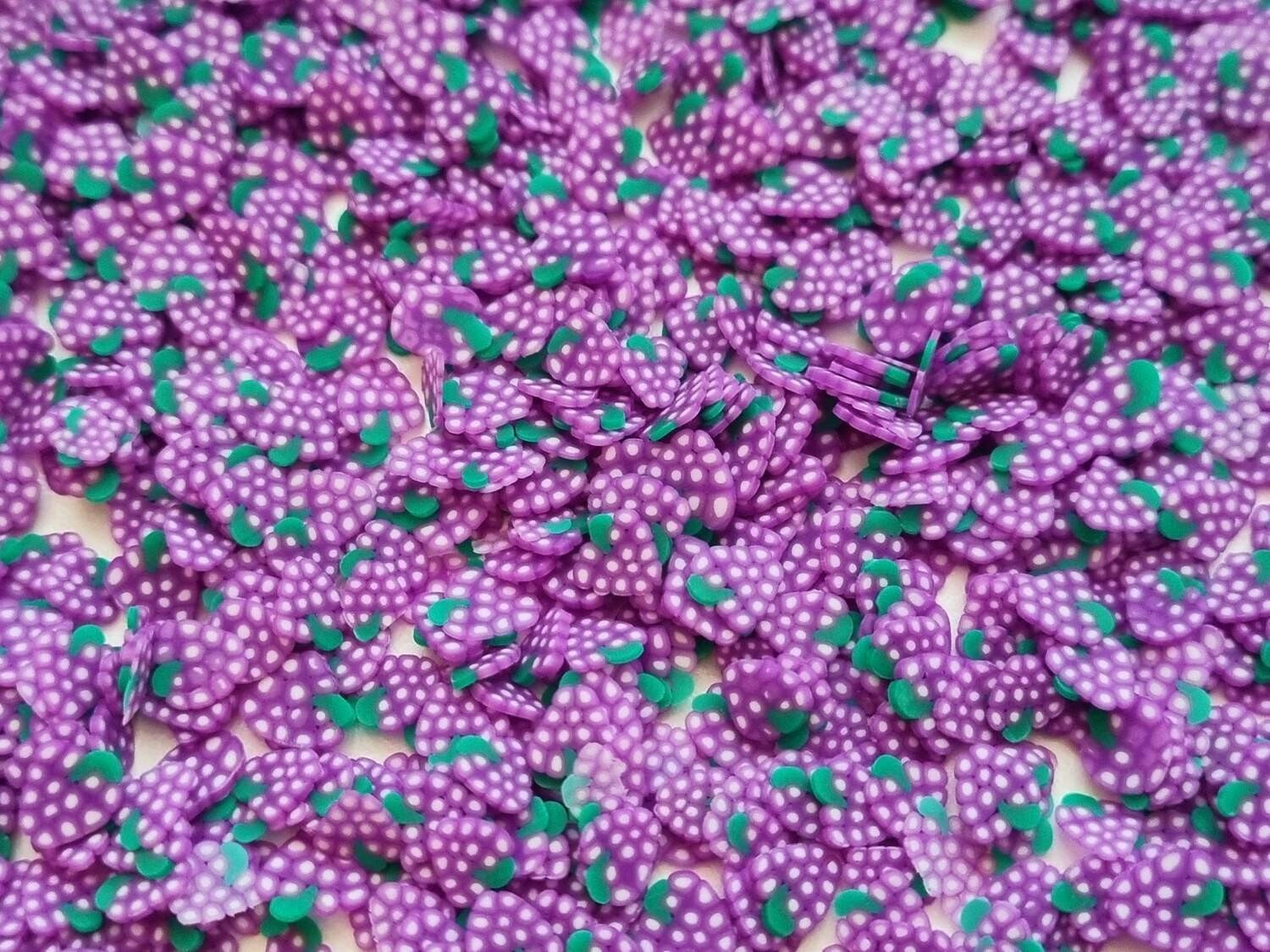 1000 st små frukter (Vindruvor) av mjuk lera, polymerlera för scrapbooking