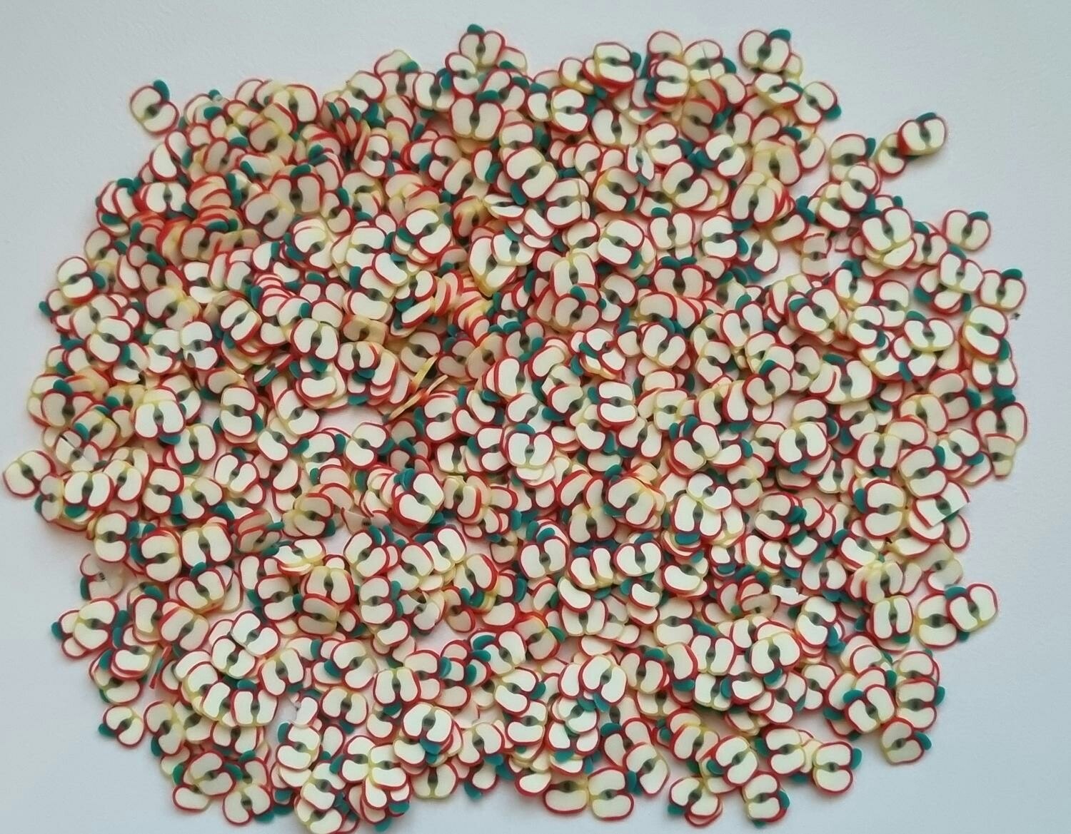 1000 st små frukter (Äpple) av mjuk lera, polymerlera för scrapbooking