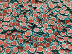 1000 st små frukter (Vattenmelon) av mjuk lera, polymerlera för scrapbooking