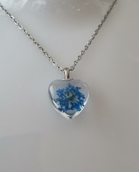Halsband med hjärtformad glasberlock (45 cm lång kedja) - Blått