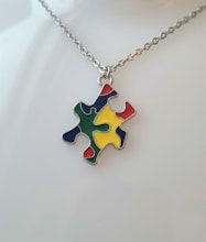 Halsband med pusselbit, autism / medvetenhet