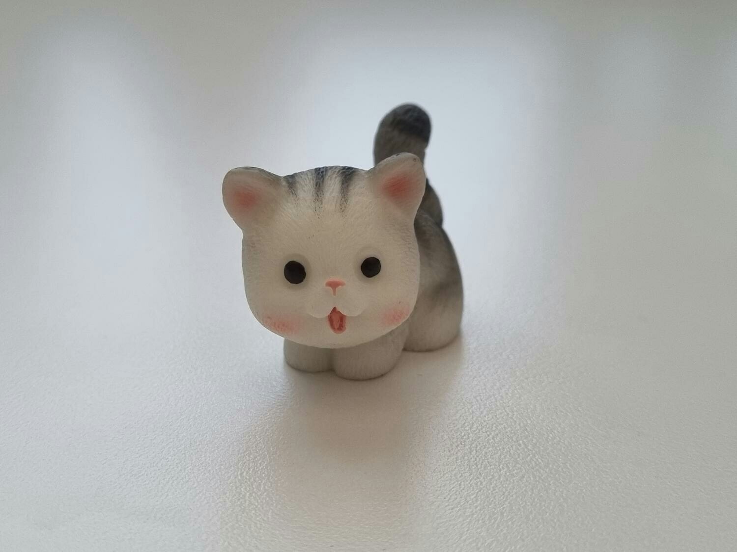 Handmålad katt, miniatyrer, figuriner (variant 2)