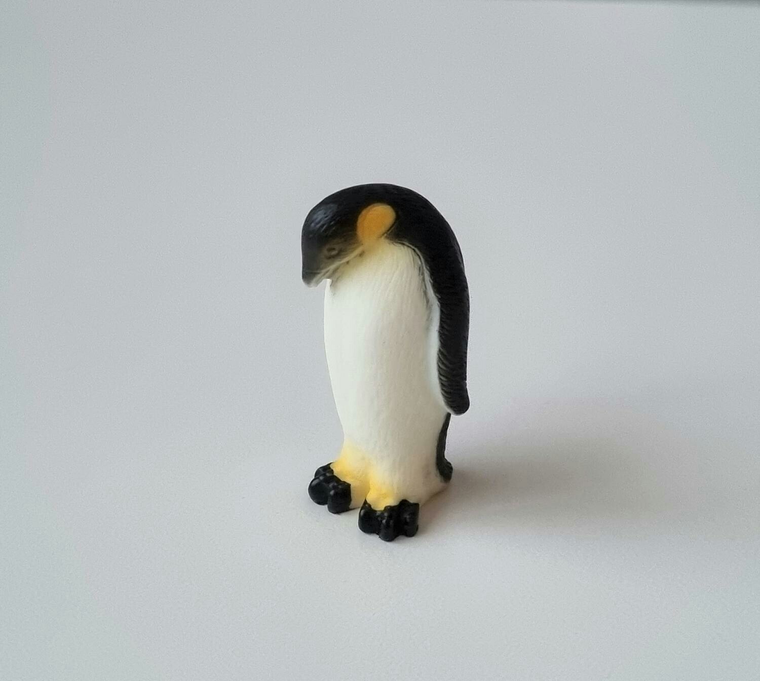 Handmålad pingvin, miniatyrer, figuriner (variant 4)