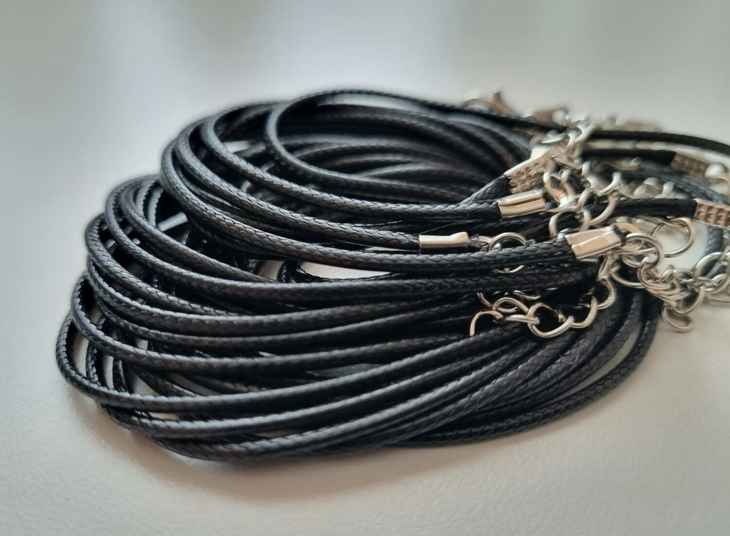 10 st halsband i konstläder (50 cm) - Svart