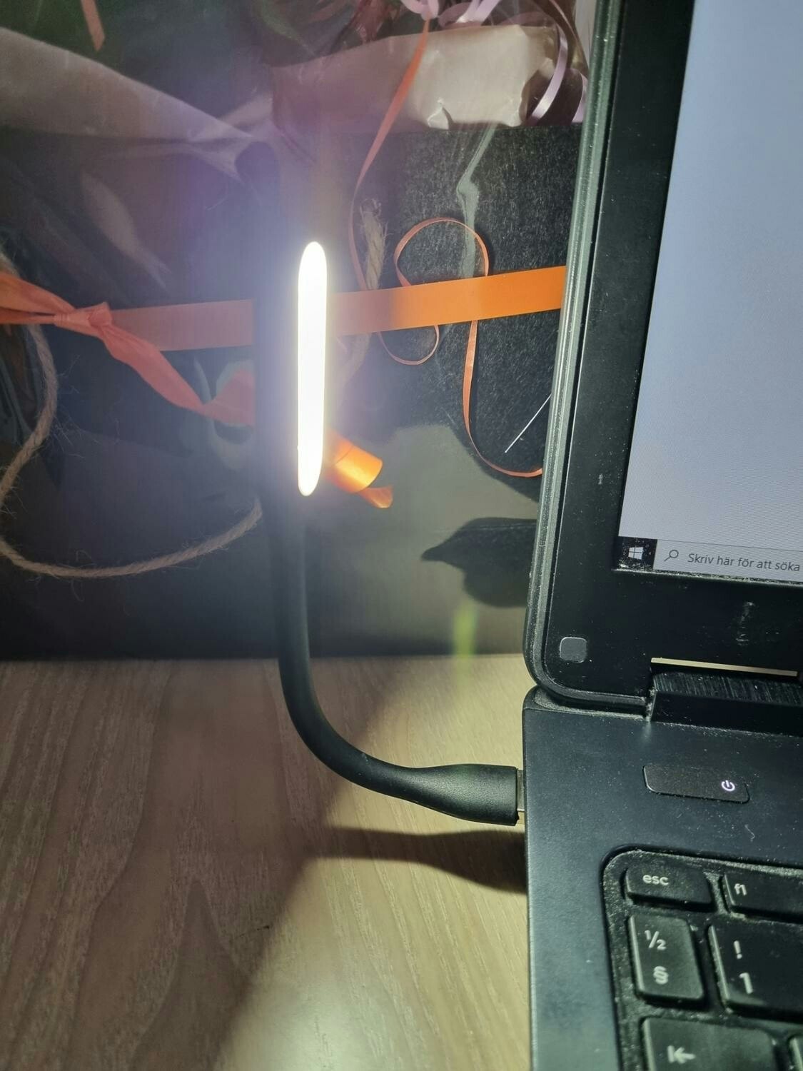 USB-lampa / boklampa / LED USB lampa (svart)