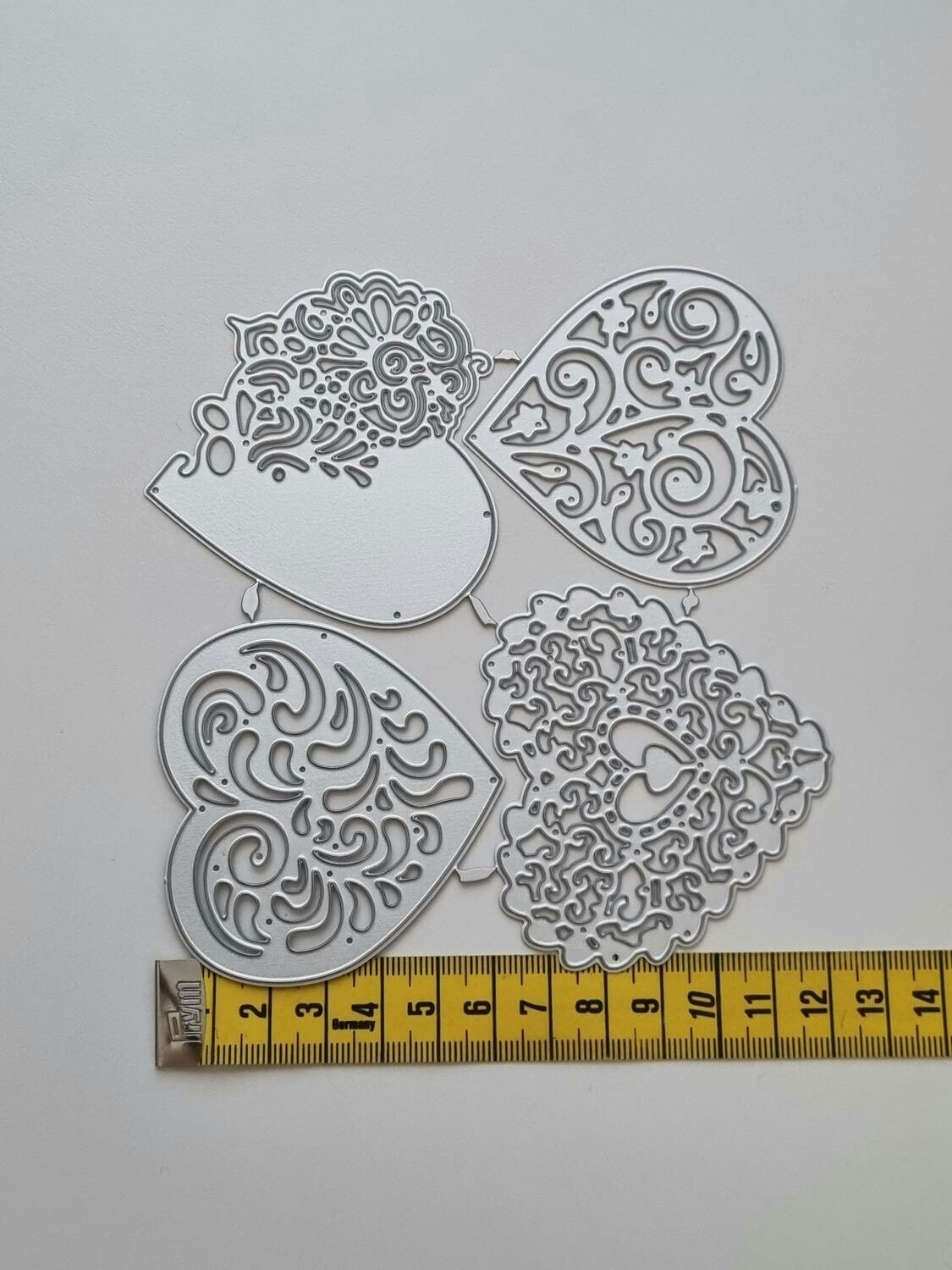 Scrapbooking, dies, cutting dies (hjärtan, 4 st)