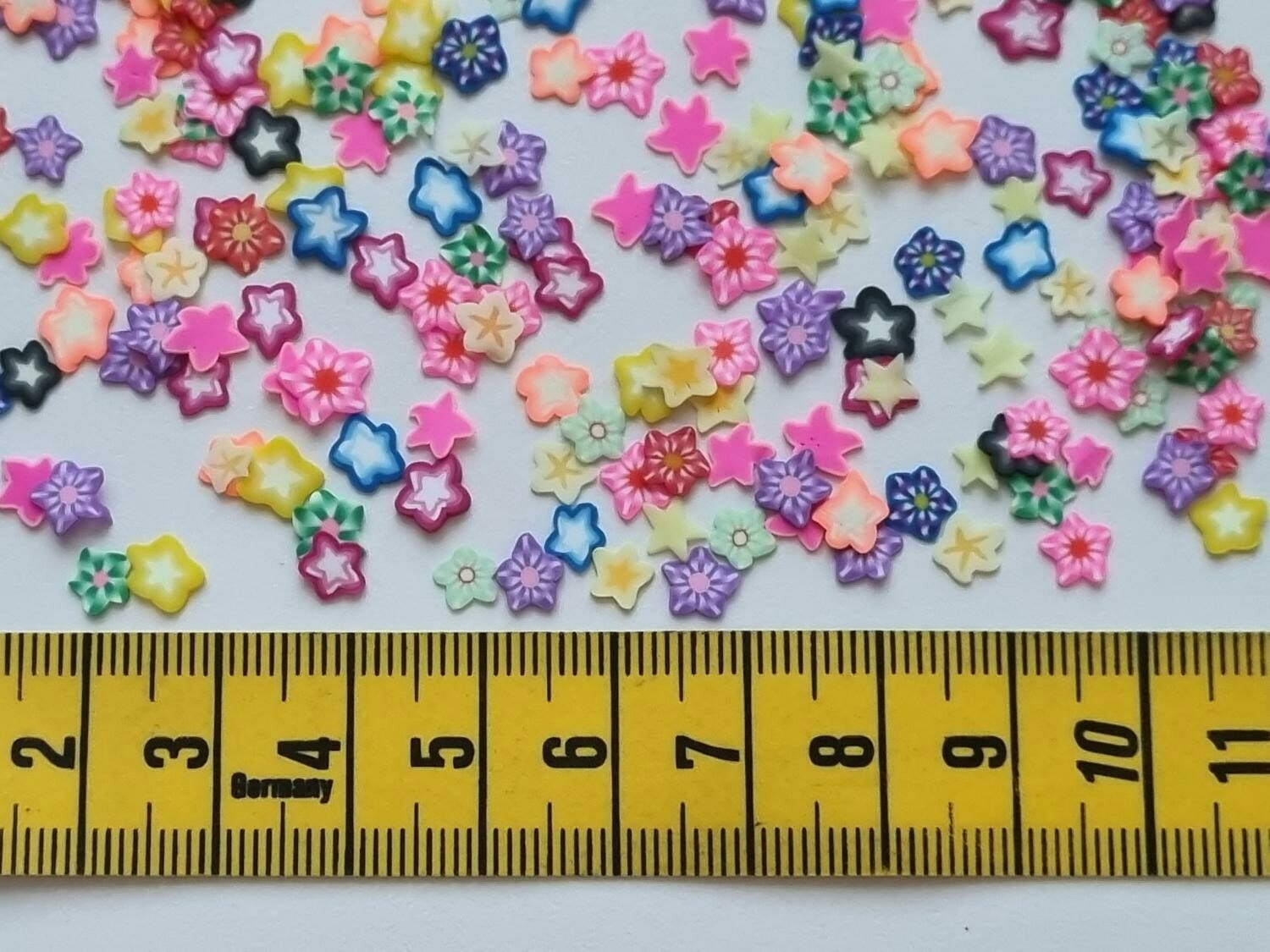 1000 st små stjärnor av mjuk lera, polymerlera för scrapbooking