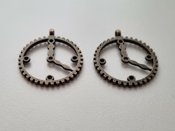 Klockberlock i steampunk, bronsfärgad charm klocka