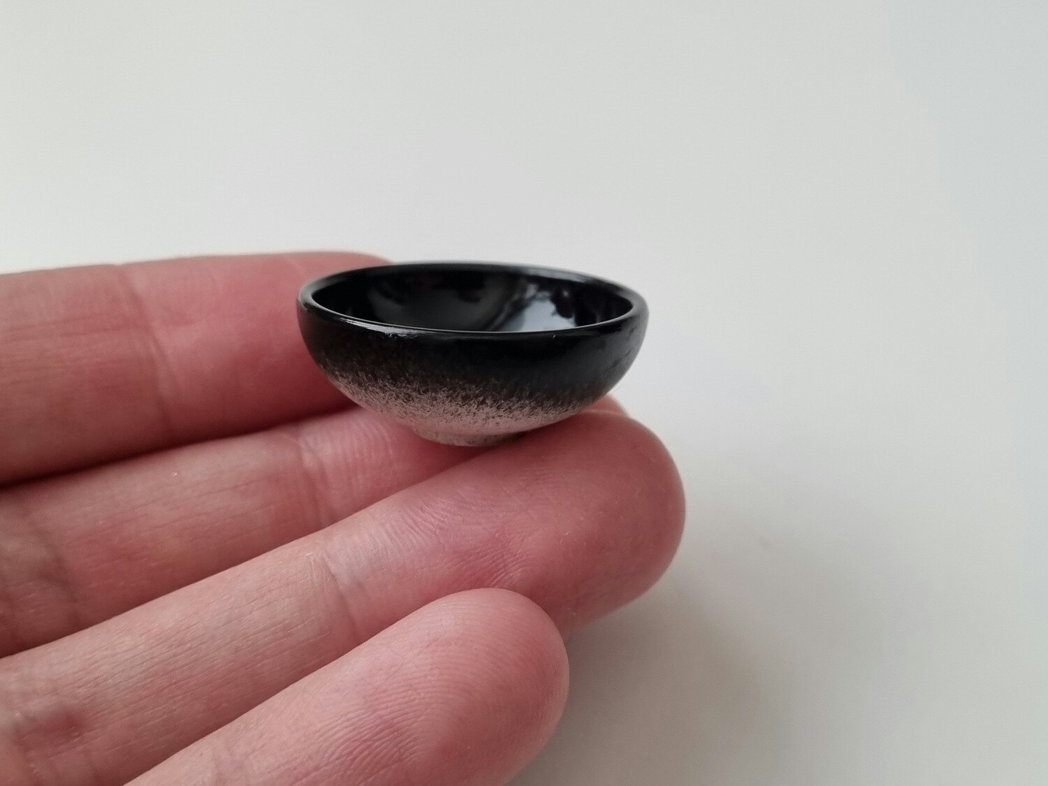 1 st skål, miniskål / miniatyr (svart/vit)