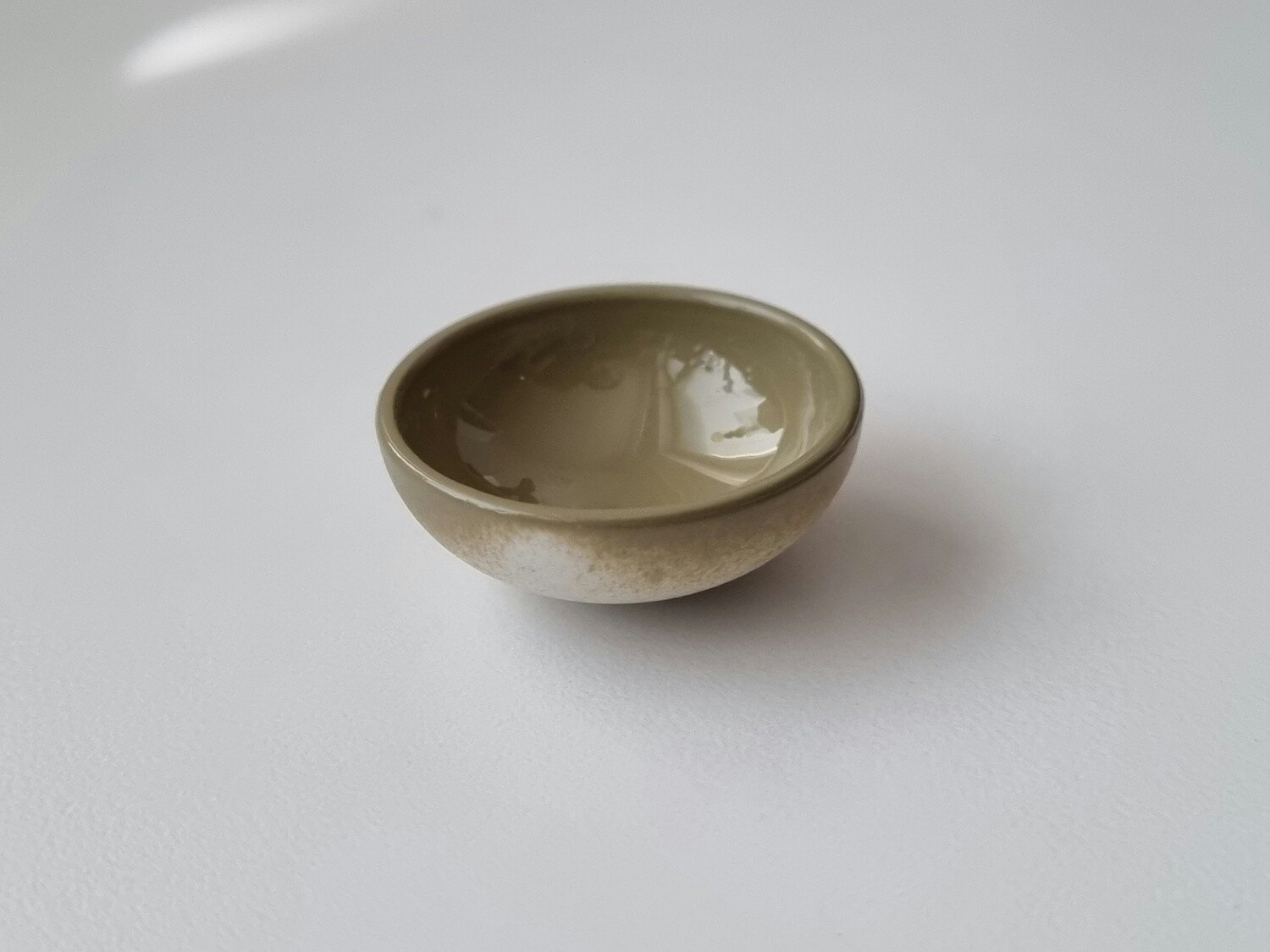 1 st skål, miniskål / miniatyr (brun/vit)