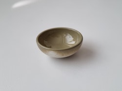 1 st skål, miniskål / miniatyr (brun/vit)