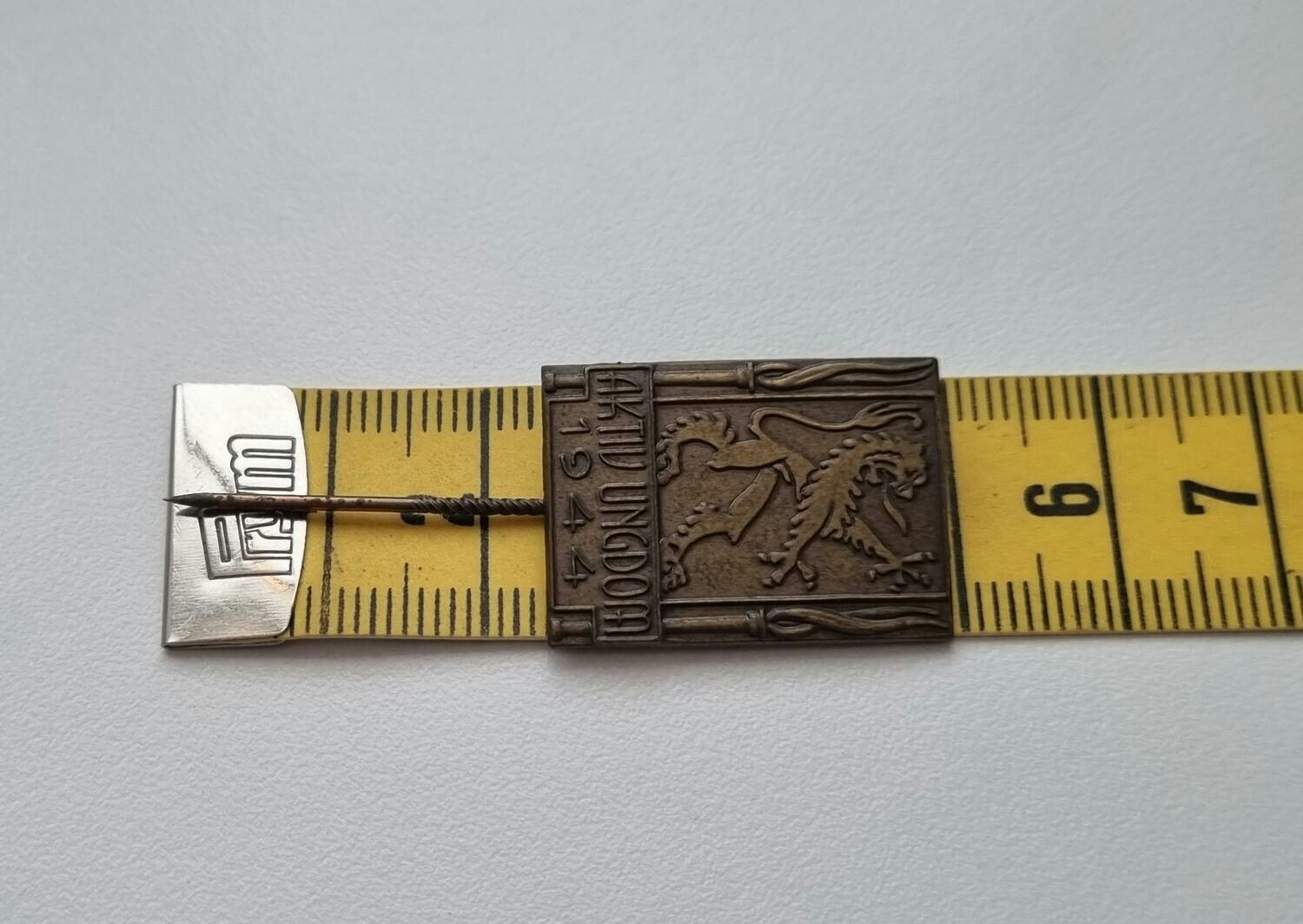 Aktiv Ungdom 1944. Pin / nålmärke