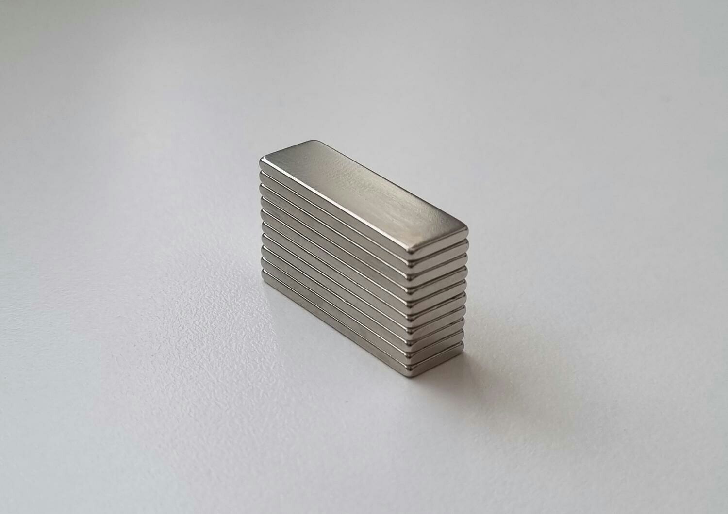 10 st Neodymium magneter (28 x 9 x 1,7 mm) blockmagneter