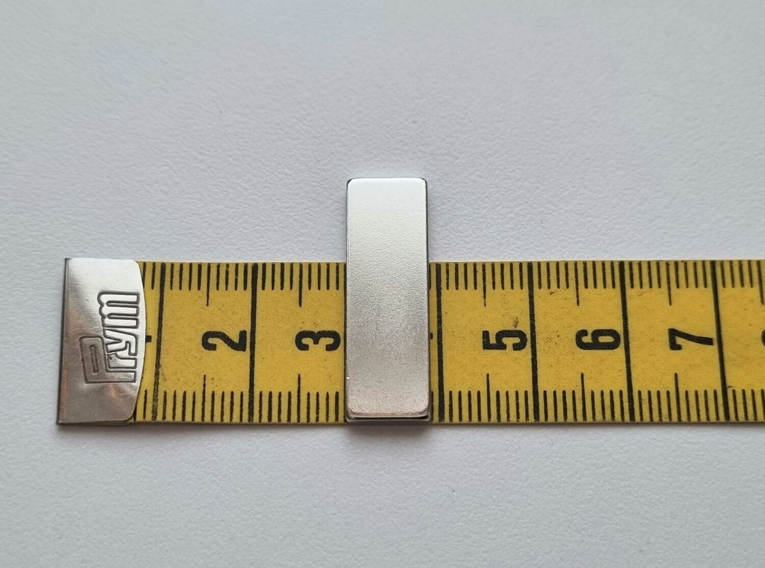 10 st Neodymium magneter (28 x 9 x 1,7 mm) blockmagneter