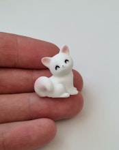 Handmålad räv / katt, miniatyr för dekoration, dockskåp med mera