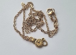Halsband med klockberlock i steampunk (45 cm långt halsband)