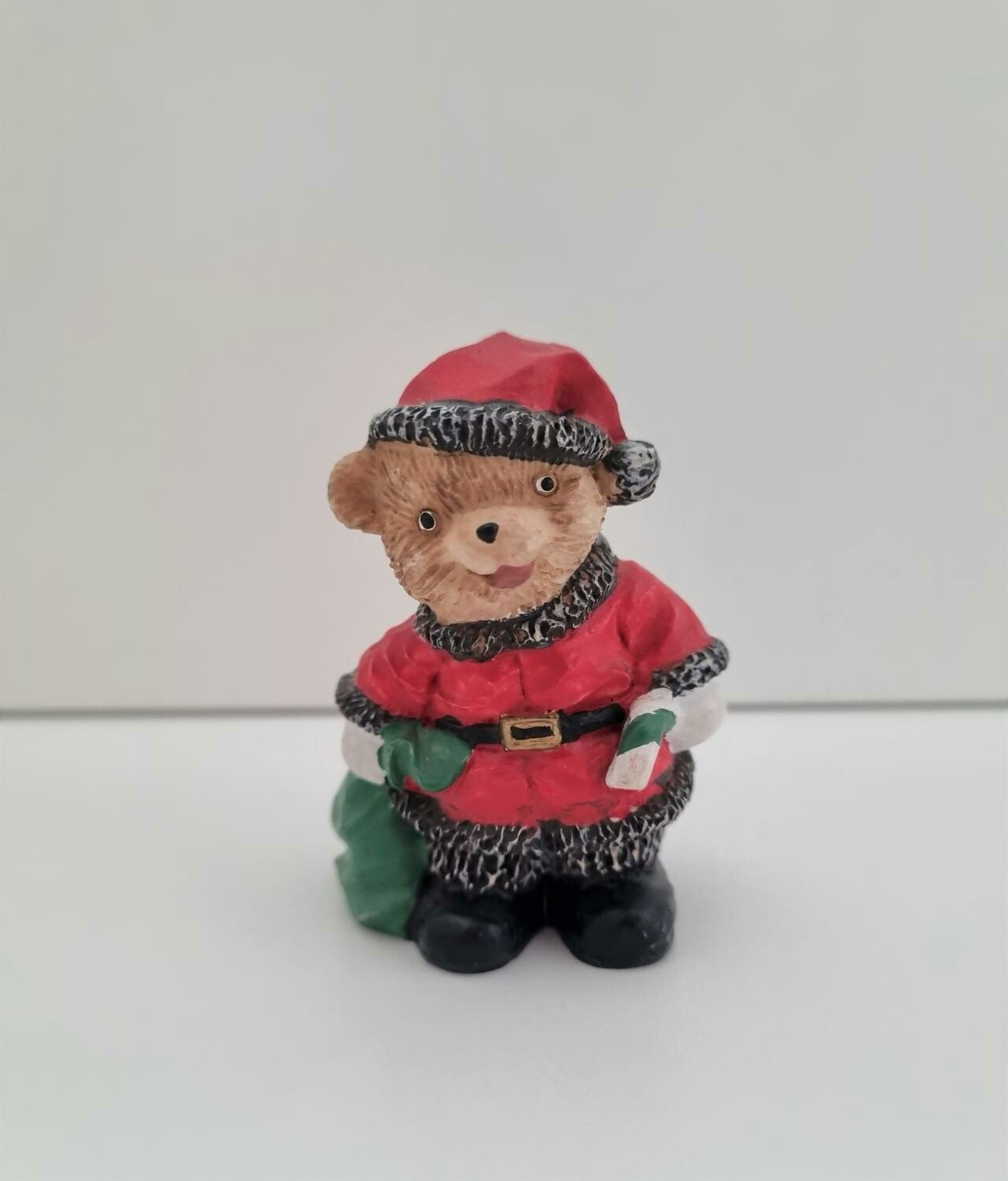 Figurin, Tomtebjörn som håller i en julsäck (79 gram)