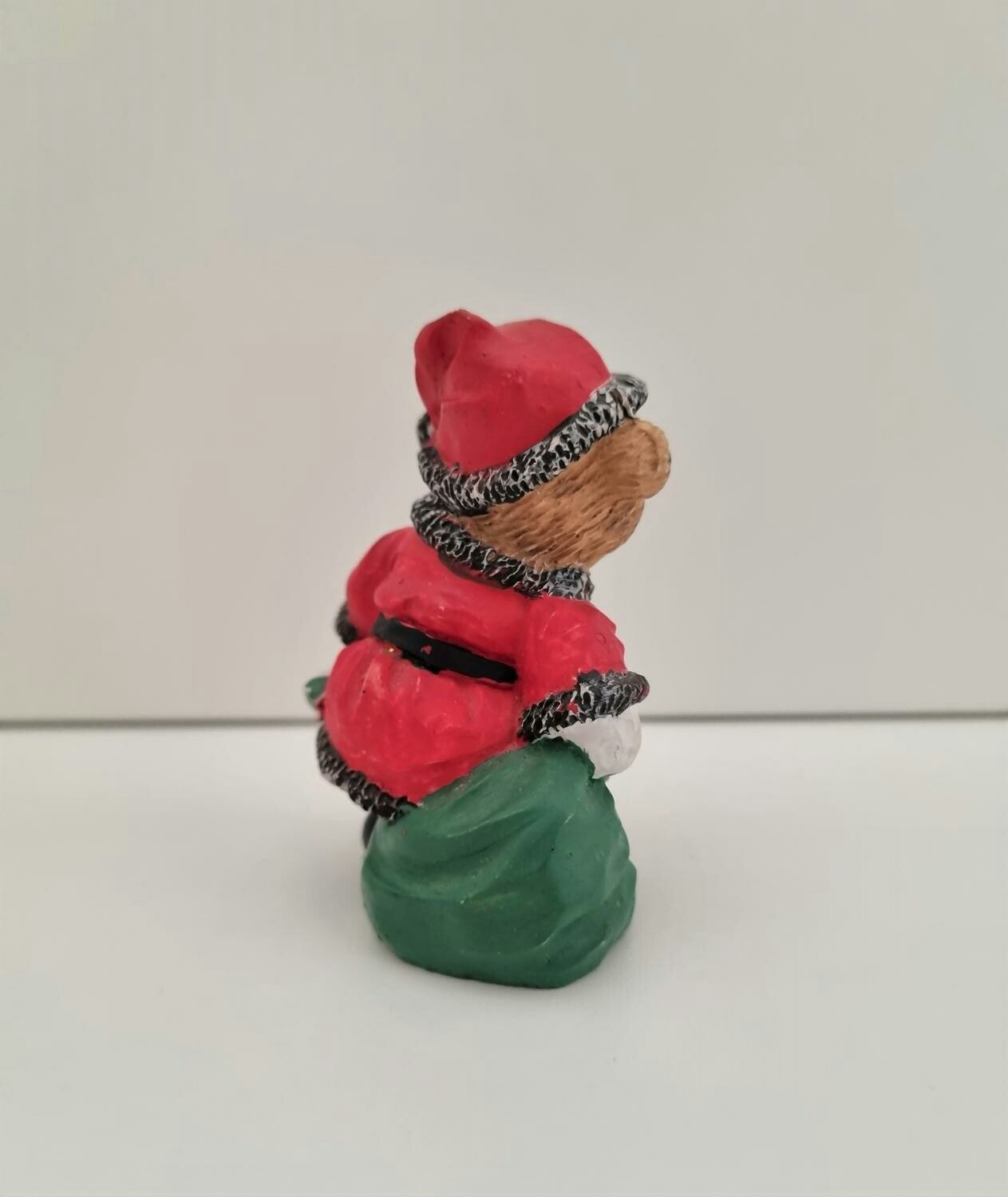 Figurin, Tomtebjörn som håller i en julsäck (79 gram)