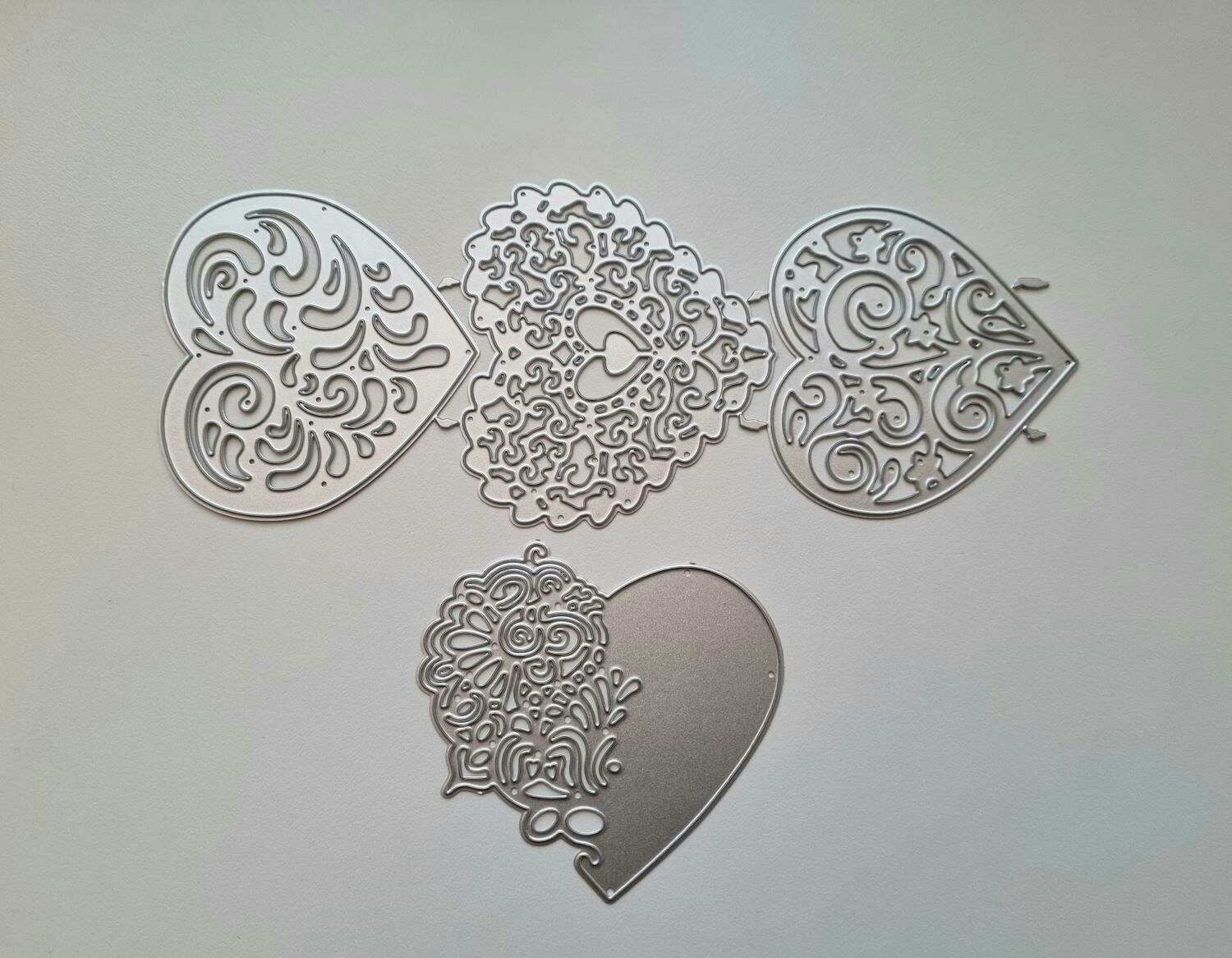Scrapbooking, dies, cutting dies (hjärtan, 4 st)