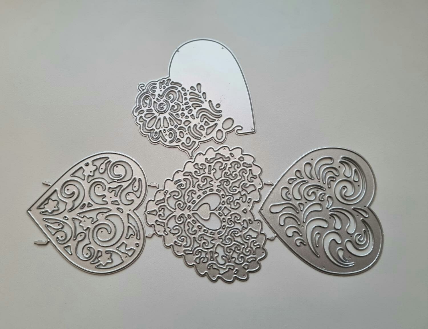 Scrapbooking, dies, cutting dies (hjärtan, 4 st)