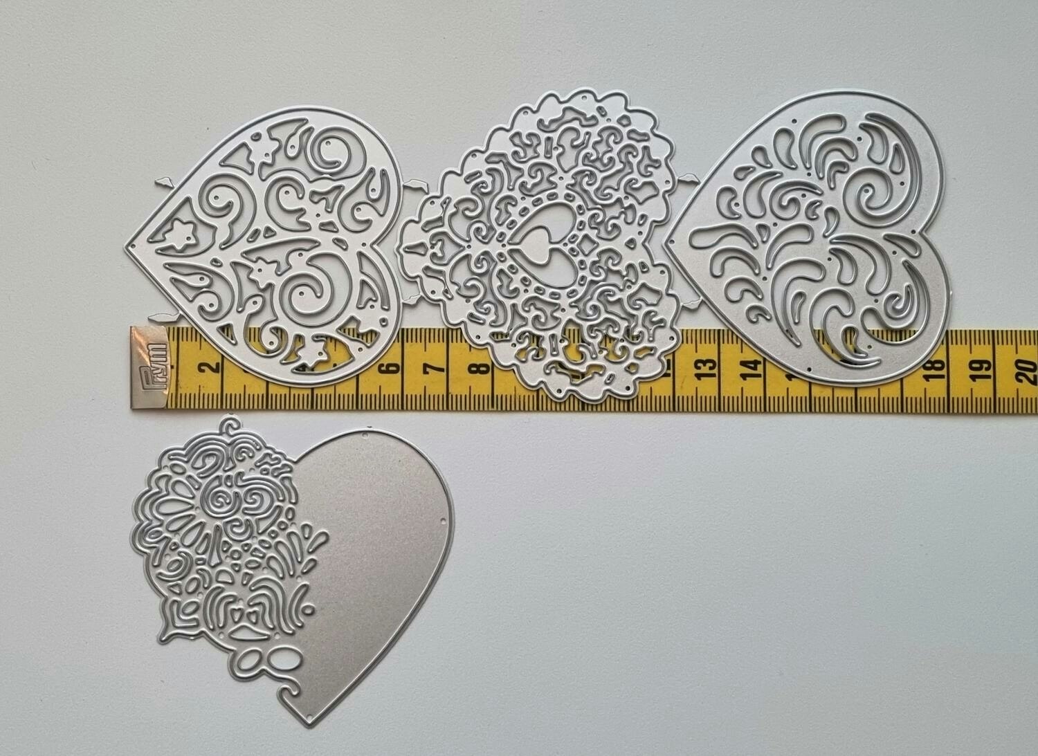Scrapbooking, dies, cutting dies (hjärtan, 4 st)