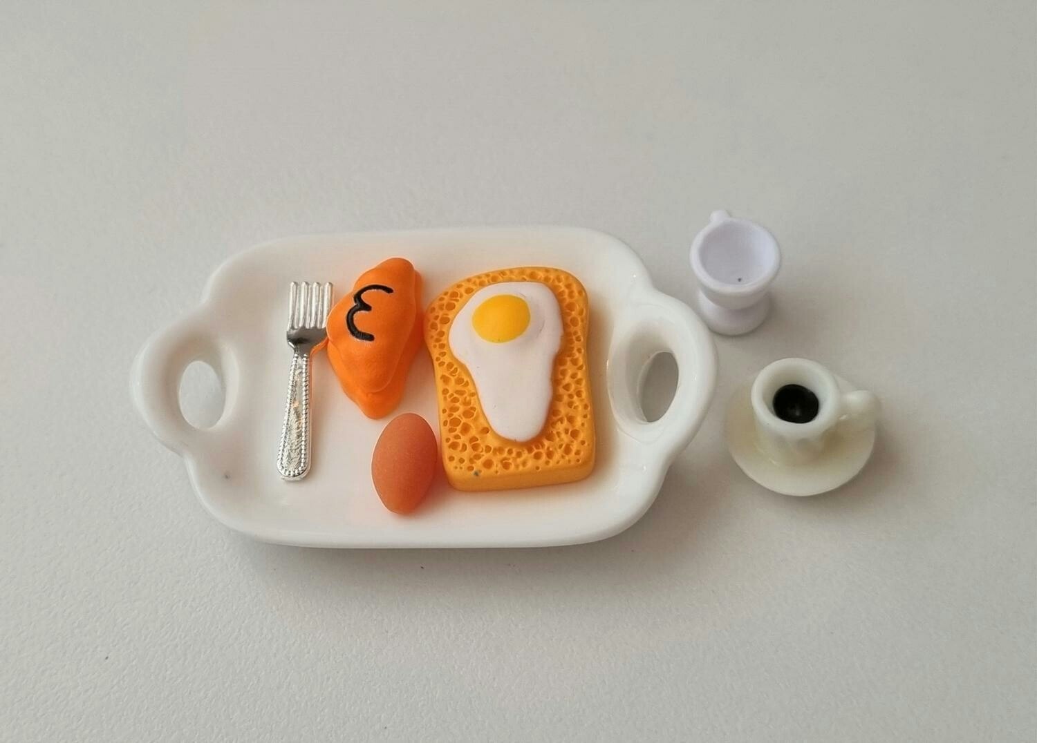 1 st frukostbricka (7 delar) Miniatyrer till dockskåp, tittskåp