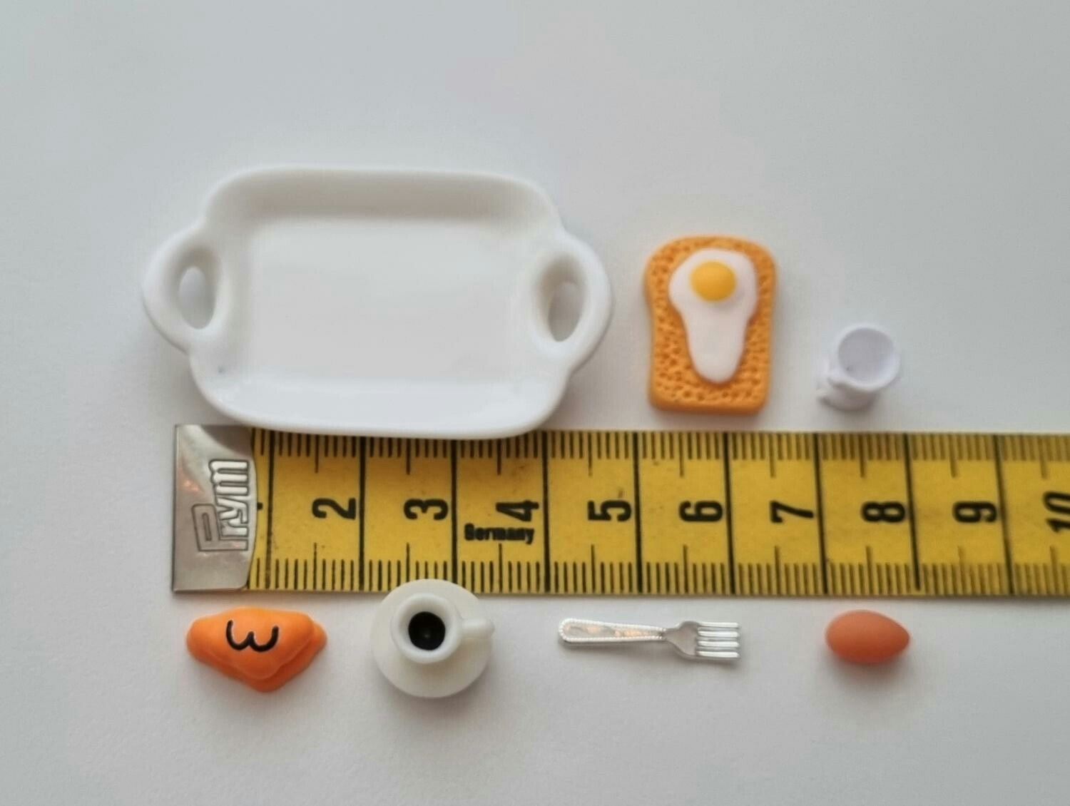 1 st frukostbricka (7 delar) Miniatyrer till dockskåp, tittskåp