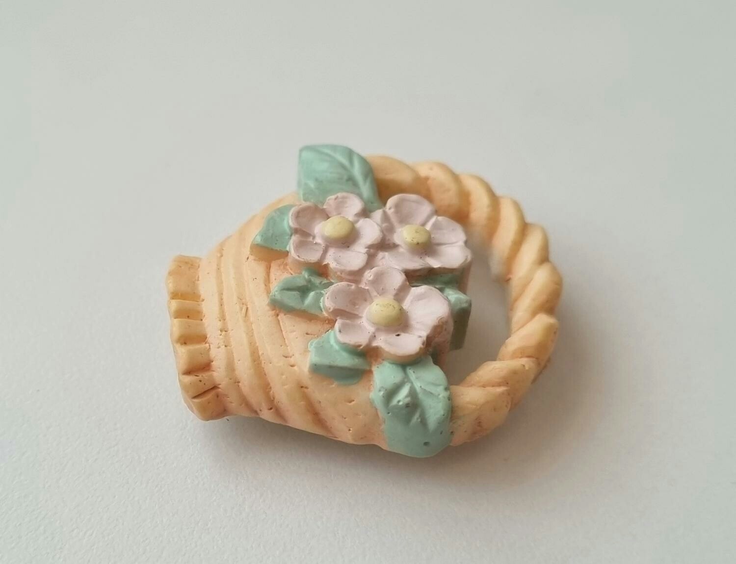 Kylskåpsmagnet - Korg med blommor