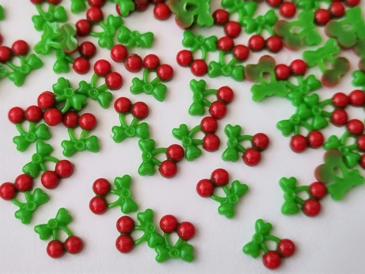 25 st körsbär. Flatbacks för dekoration, scrapbooking och pyssel